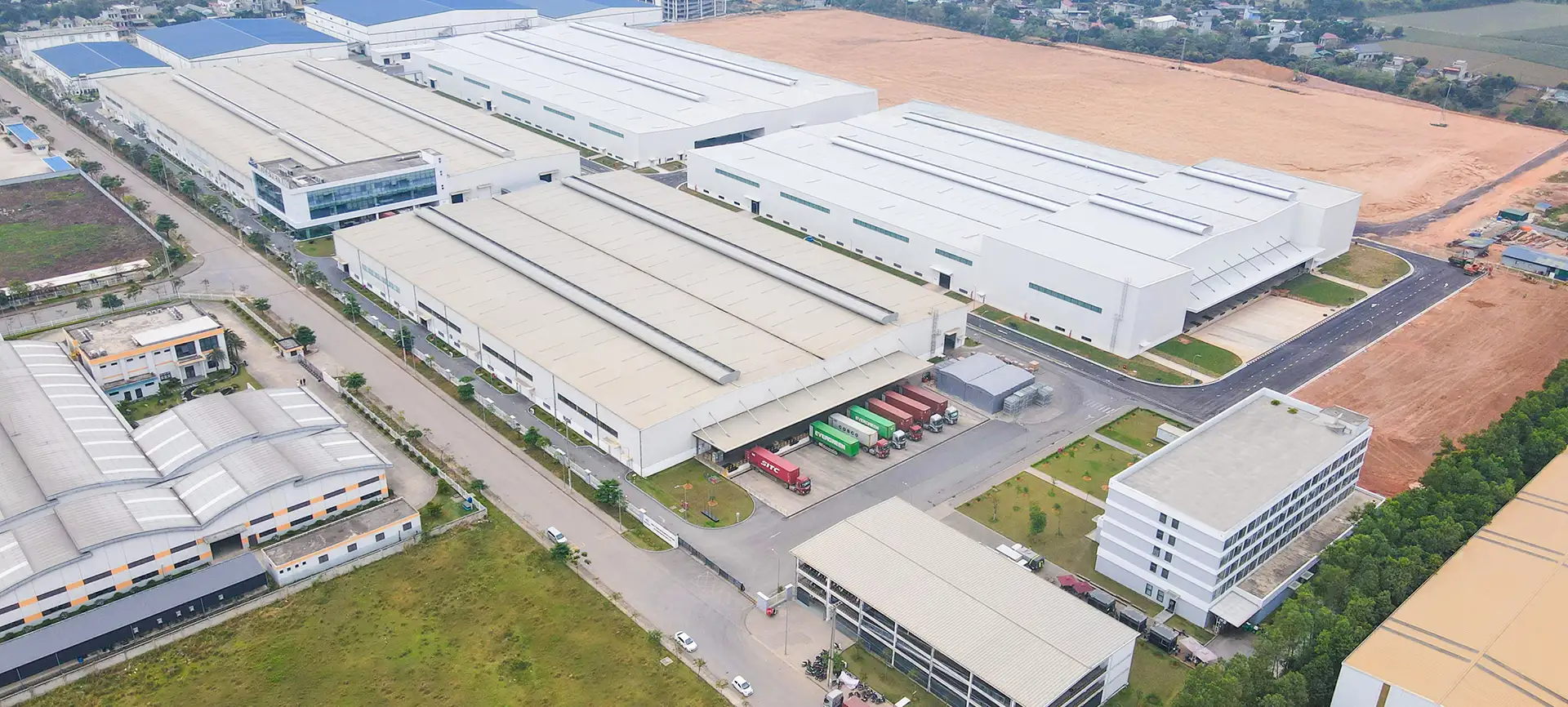 越南英科主要生产研发成品镜子框