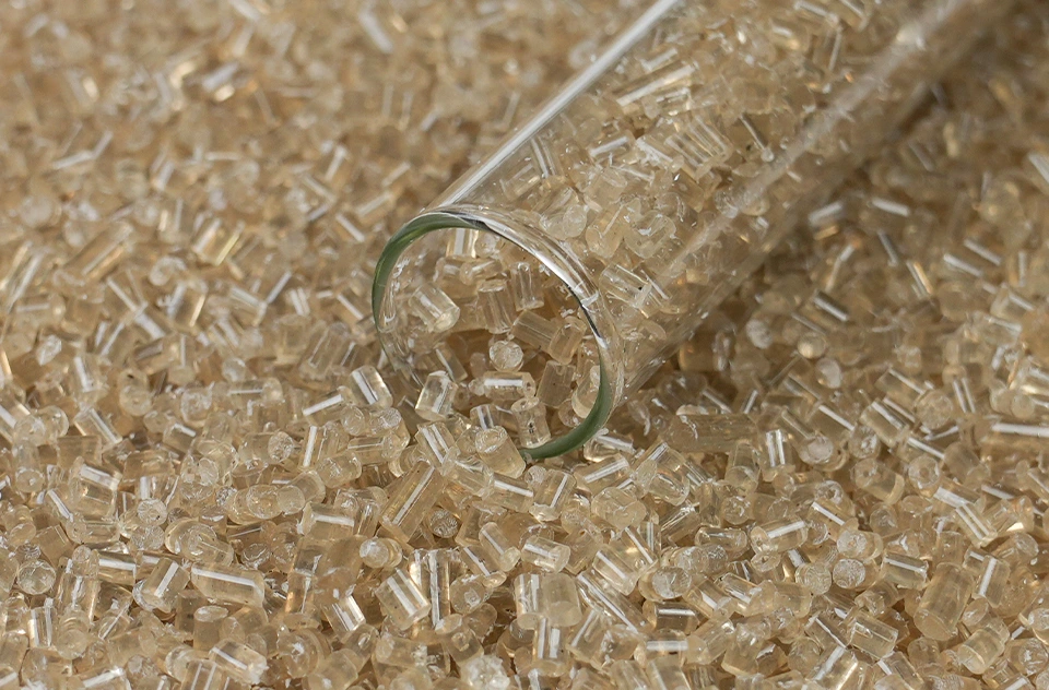 英科再生回收再生的PS塑料粒子